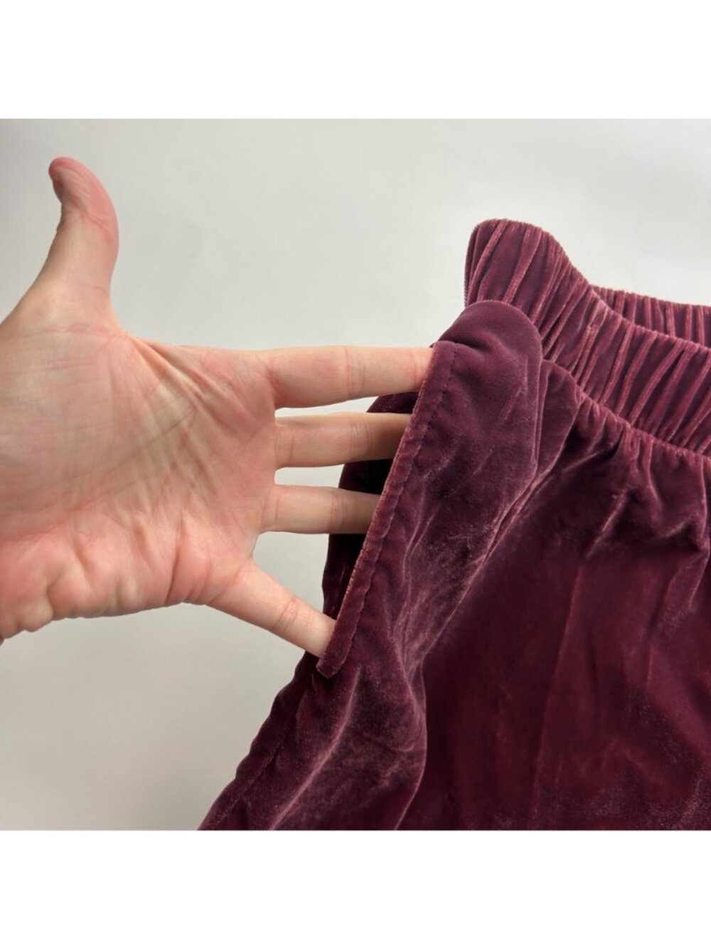Universal Thread Rosy Plum Stretch Velour Wide Leg Cargo Pant S - Picture 3 of 7